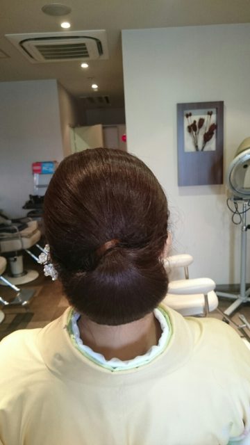ペアでお母さんさまのヘアセット画像
