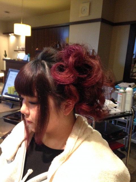 個性を活かしたヘアセット画像
