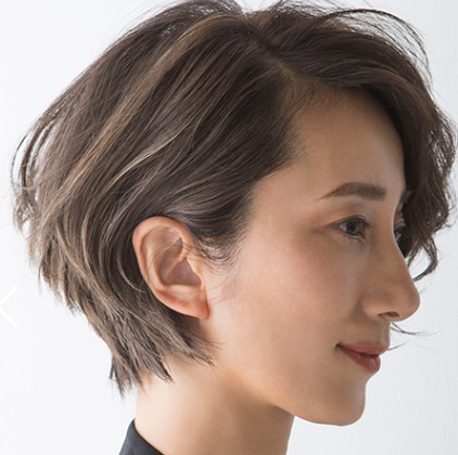 アシンメトリーヘア画像