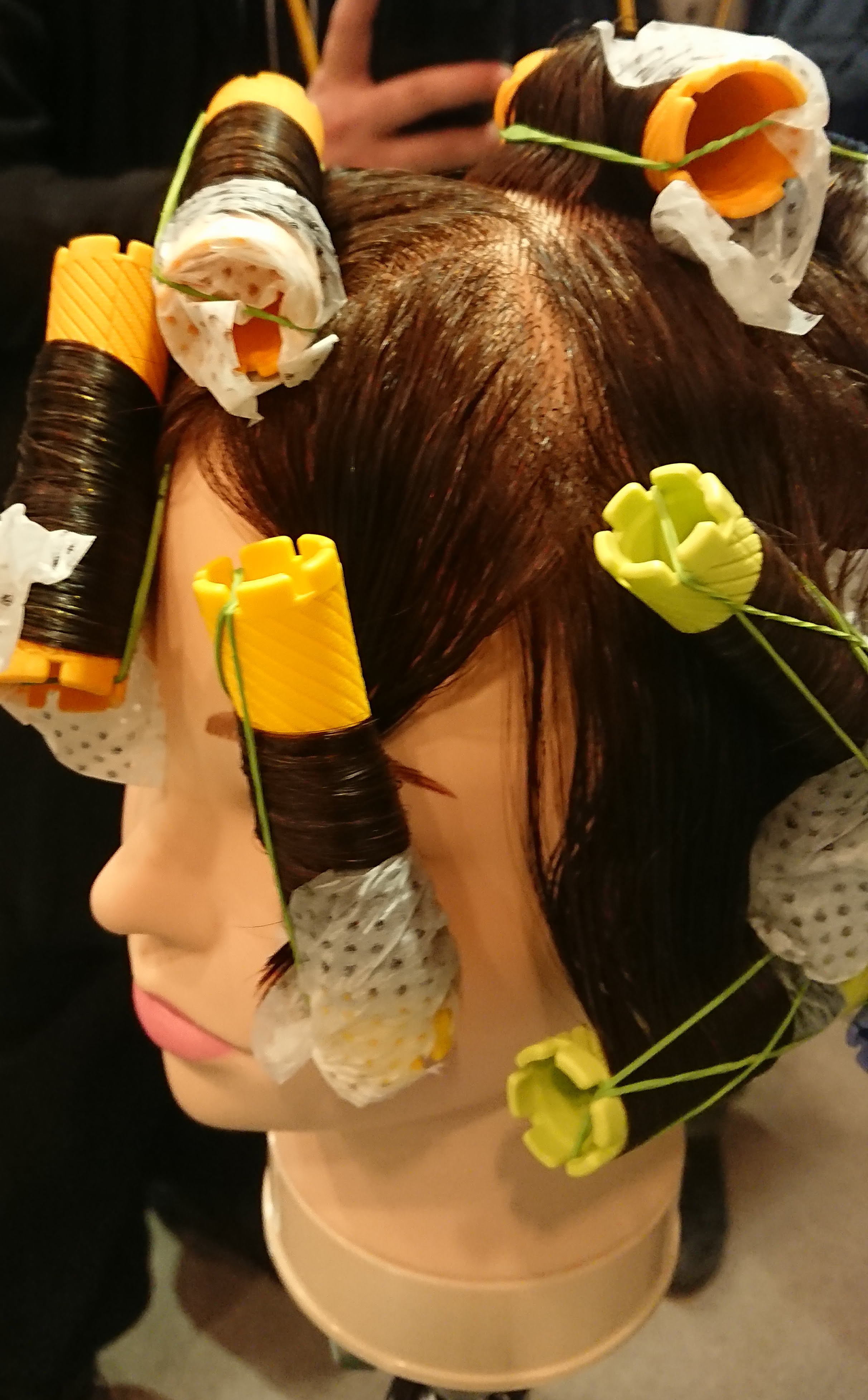 パーマは巻き方ではなく水分と中間リンス 流山市の美容室 ヘアサロン ウェーブ