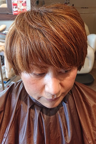 50代のグレイカラー 白髪 とハイライトカラー 流山市の美容室 ヘアサロン ウェーブ